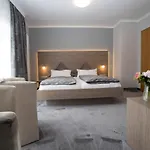Forsthaus מלון 3*